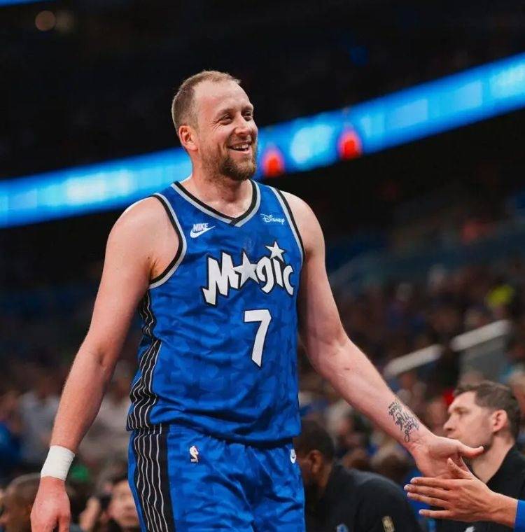 九游游戏-今晚奥兰多魔术备战社区盾，强势反弹细节曝光，气氛紧张，团队化学反应显著-九游游戏